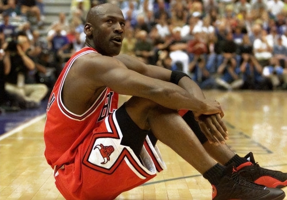 队和U系列 队和U系列