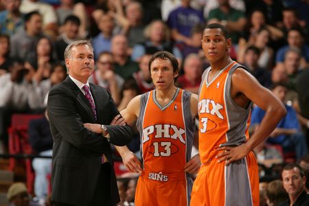 固的防守更 固的防守更