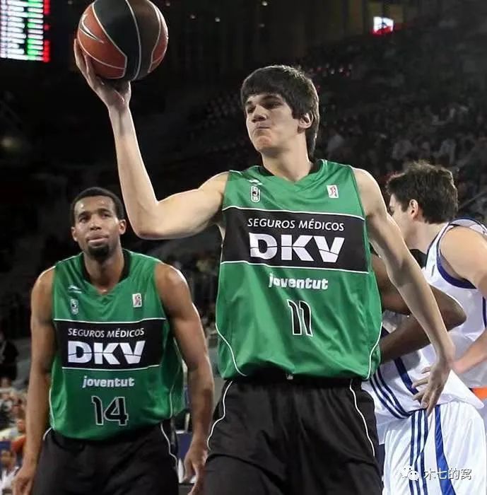 人而非牌型 人而非牌型